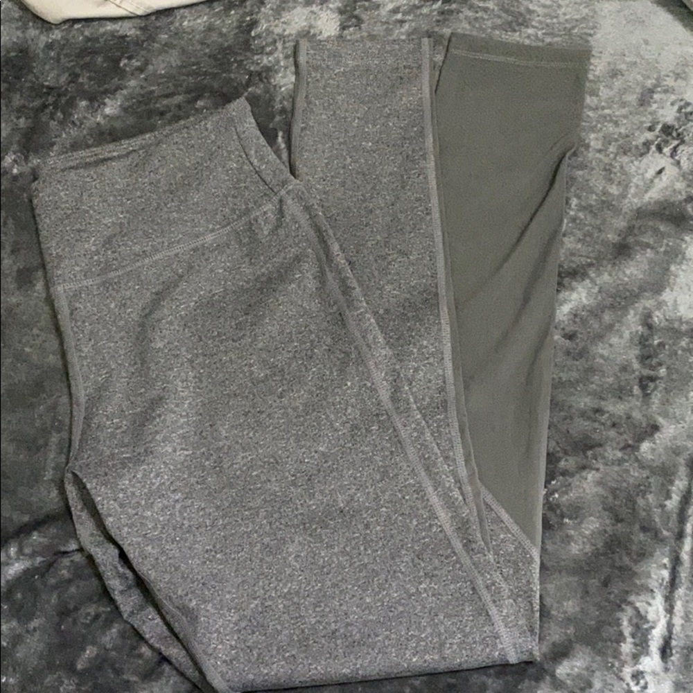 Grey workout leggings